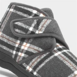 Jo & Joe Cecil Mens Grey Tartan Bootie -Skechery Store 699147 2 L05.20230627000420